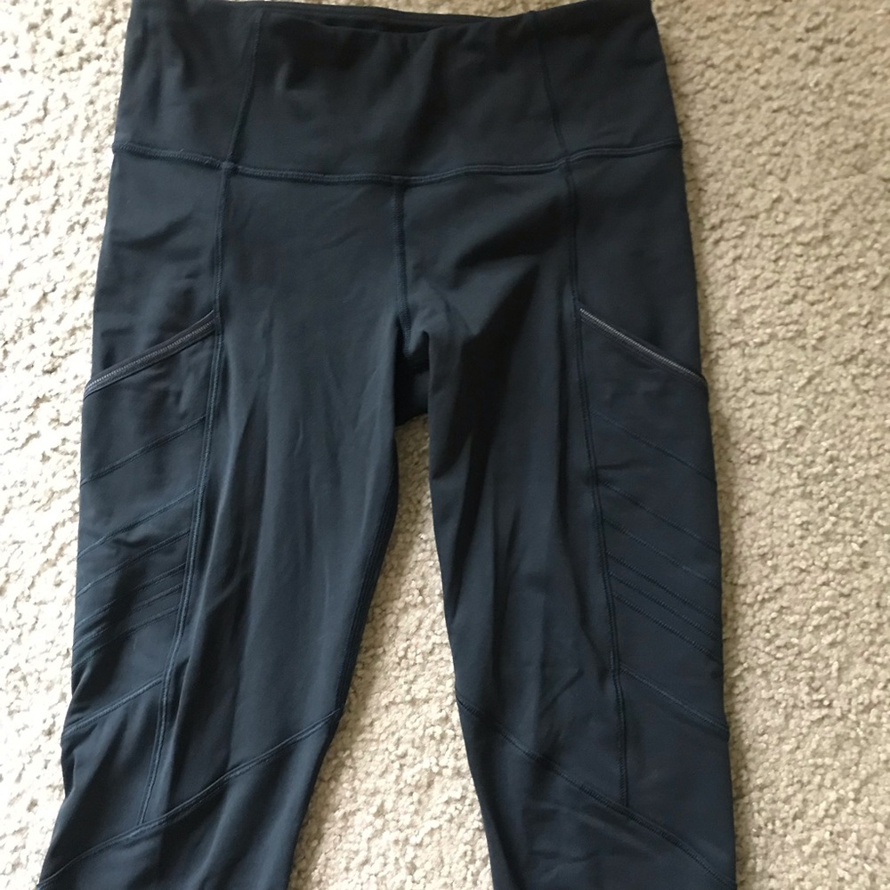 dark blue lululemon running leggings size 4